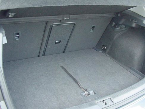 Used 2017 Volkswagen Golf Wolfsburg Edition image 41