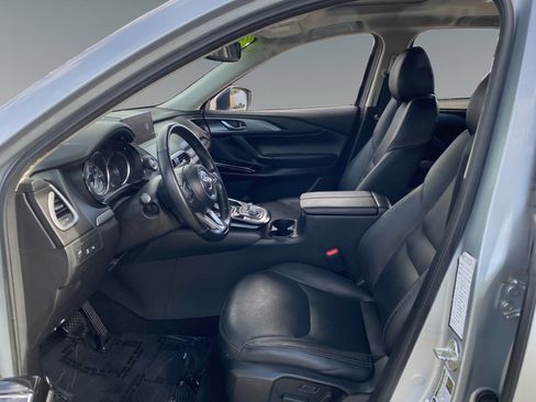 Used 2023 MAZDA CX-9 Touring image 9