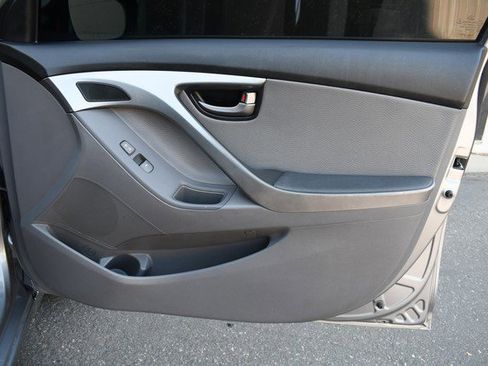 Used 2011 Hyundai Elantra Limited w/ Premium Pkg 5 FWD image 24