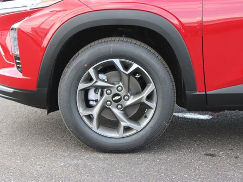 New 2026 Chevrolet Trax LT FWD image 17