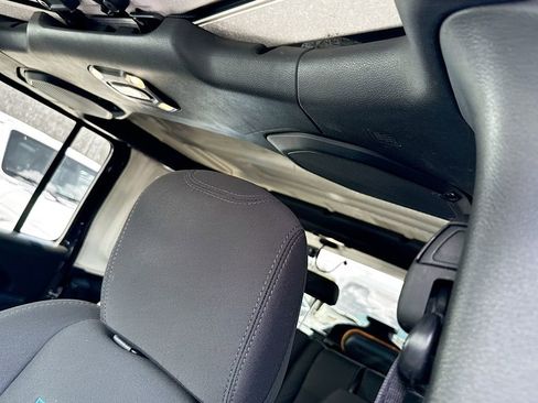 Used 2022 Jeep Wrangler Unlimited Rubicon 4xe w/ Cold Weather Group image 20