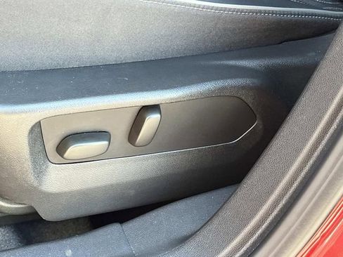 Used 2023 Buick Envision Avenir AWD/4WD image 23