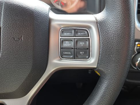 Used 2022 RAM 1500 Classic SLT RWD image 25