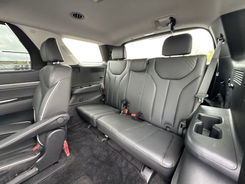 Used 2024 Hyundai Palisade SEL w/ Premium Package FWD image 26
