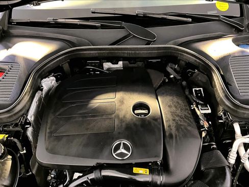 Used 2022 Mercedes-Benz GLC 300 4MATIC image 30