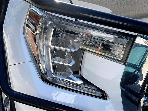 Used 2019 GMC Sierra 1500 SLE w/ SLE Value Package image 28