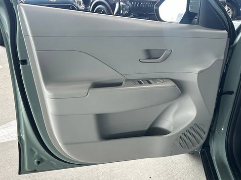 Used 2024 Hyundai Kona SEL FWD image 25