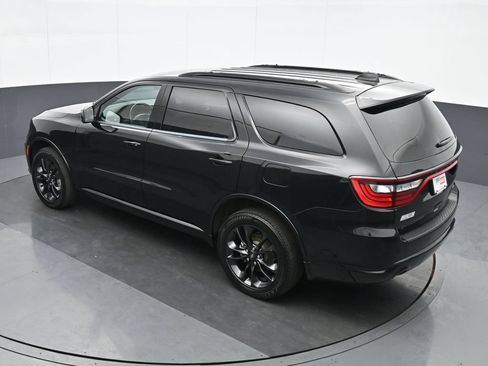 Used 2023 Dodge Durango GT w/ Blacktop Package AWD/4WD image 19