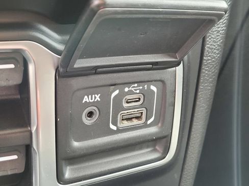 Used 2023 Jeep Wrangler Unlimited Sport AWD/4WD image 22