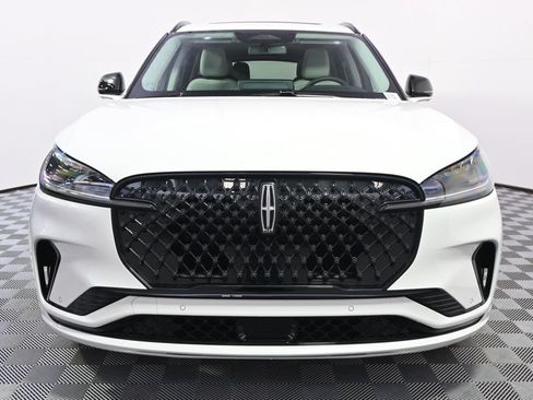 New 2026 Lincoln Aviator AWD image 10