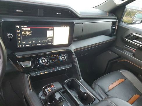 Used 2022 GMC Sierra 1500 AT4 w/ AT4 Premium Package image 27