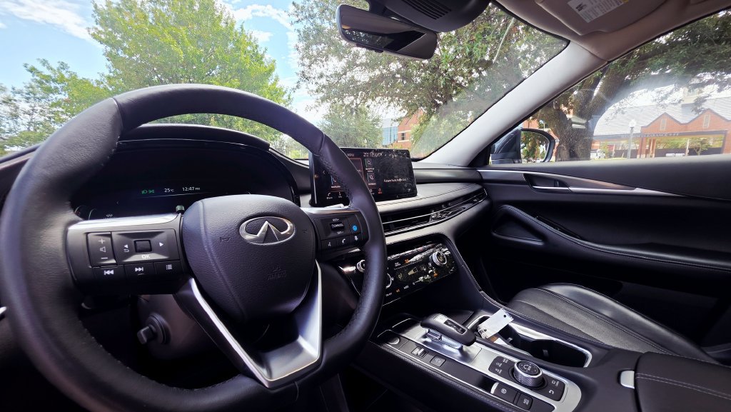 Used 2025 INFINITI QX60 Luxe AWD/4WD image 19