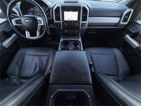 Used 2018 Ford F250 Lariat image 10