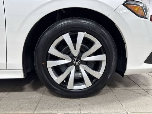 Used 2023 Honda Civic LX image 10