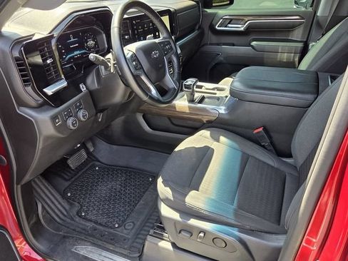 Used 2024 Chevrolet Silverado 1500 RST w/ Z71 Off-Road Package AWD/4WD image 8