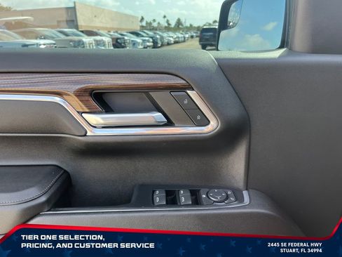 Used 2023 Chevrolet Silverado 1500 LT AWD/4WD image 23