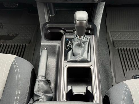 Certified 2023 Toyota Tacoma TRD Off-Road image 25