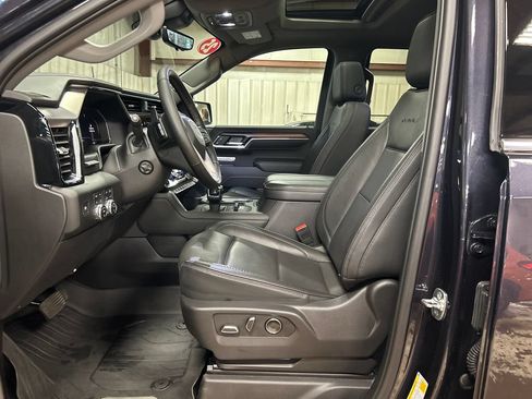 Used 2025 GMC Sierra 1500 Denali w/ Denali Reserve Package AWD/4WD image 14