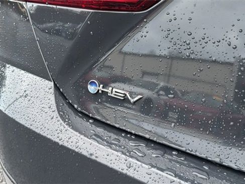 Used 2025 Toyota Camry LE image 31