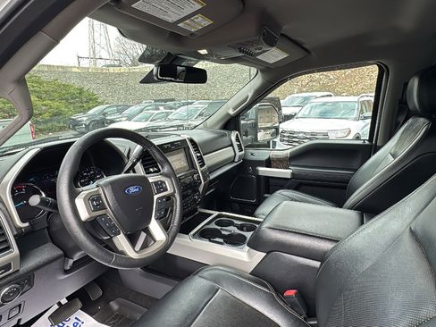 Used 2019 Ford F250 Lariat w/ Lariat Ultimate Package image 15