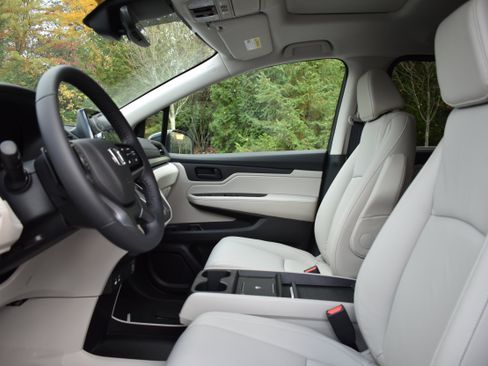 New 2026 Honda Odyssey EX-L image 13