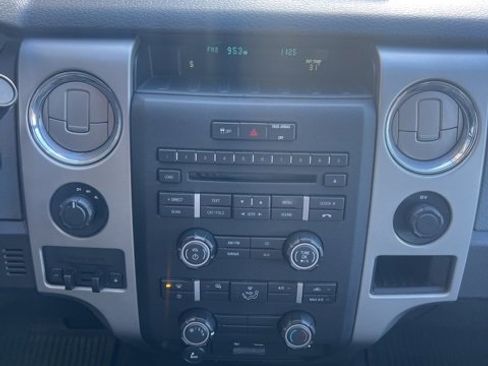 Used 2011 Ford F150 XLT w/ XLT Chrome Pkg image 13