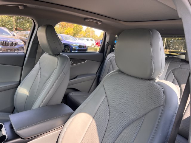 Used 2020 Lincoln Nautilus Reserve FWD image 14