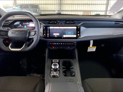 New 2026 Jeep Cherokee Laredo image 14