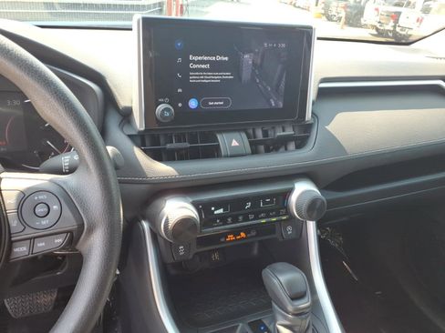 Certified 2023 Toyota RAV4 LE AWD/4WD image 9