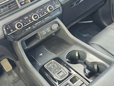 Used 2023 Honda Pilot EX-L image 36