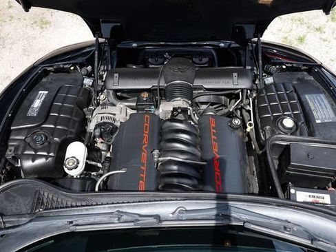 Used 2001 Chevrolet Corvette Convertible w/ Preferred Equipment Group2 RWD image 41