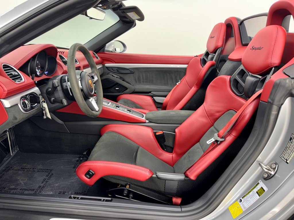 Certified 2023 Porsche 718 Boxster Spyder RWD image 5
