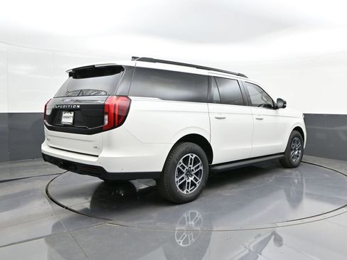 New 2025 Ford Expedition Max Active image 11