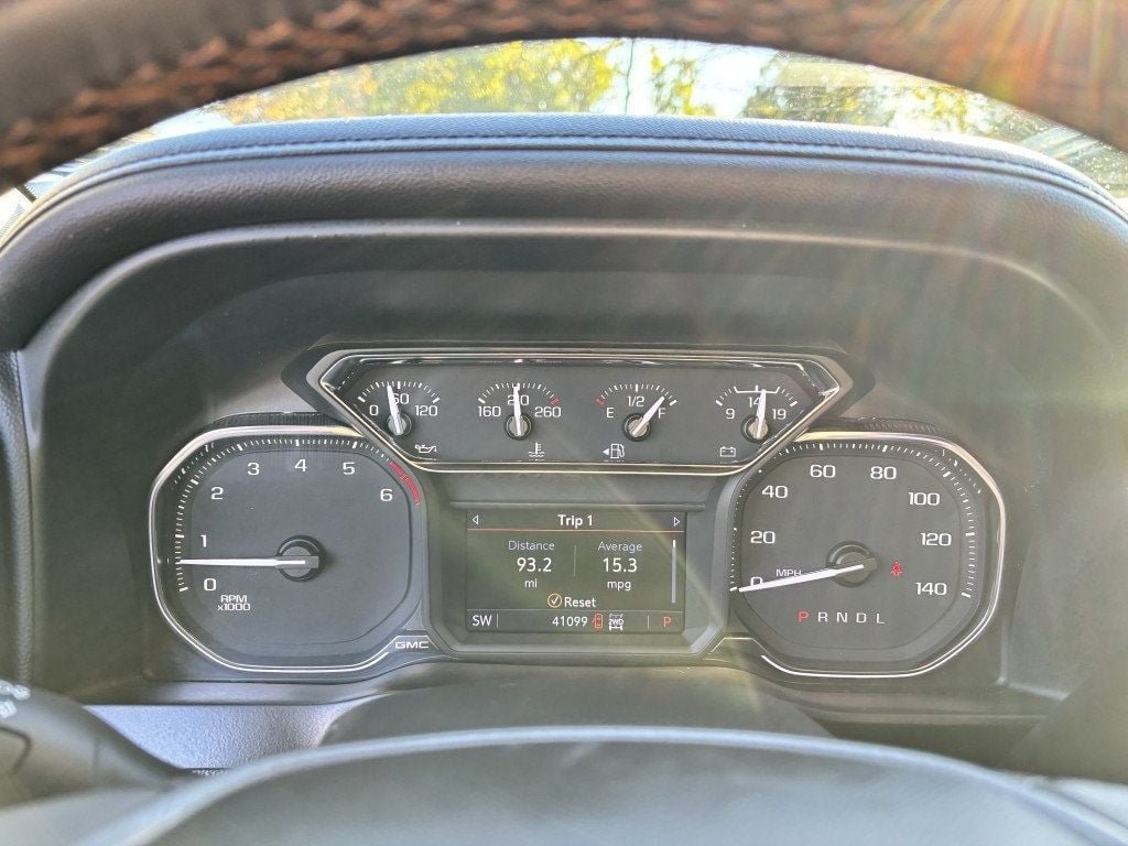 Used 2021 GMC Sierra 1500 AT4 AWD/4WD image 16