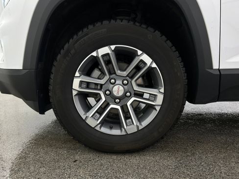 Used 2025 GMC Terrain Elevation AWD/4WD image 33