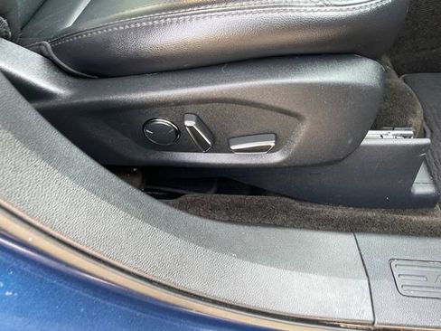 Used 2017 Ford Explorer XLT w/ Equipment Group 202A image 42