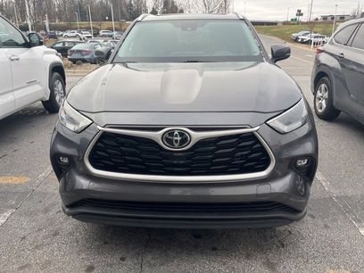 Used 2023 Toyota Highlander L