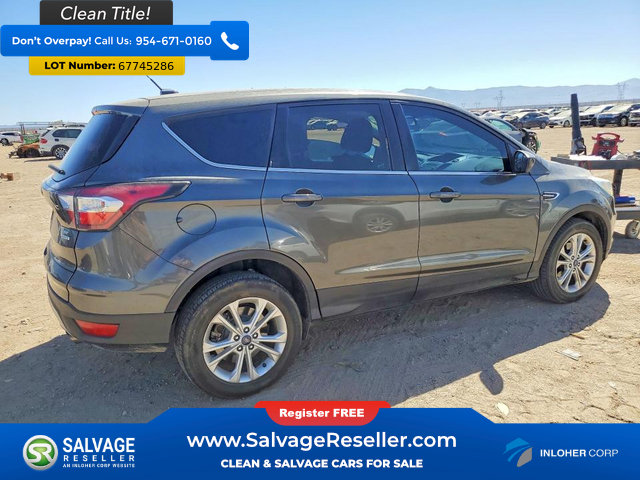 Used 2017 Ford Escape SE FWD image 4