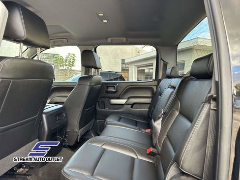 Used 2018 Chevrolet Silverado 2500 LTZ image 12