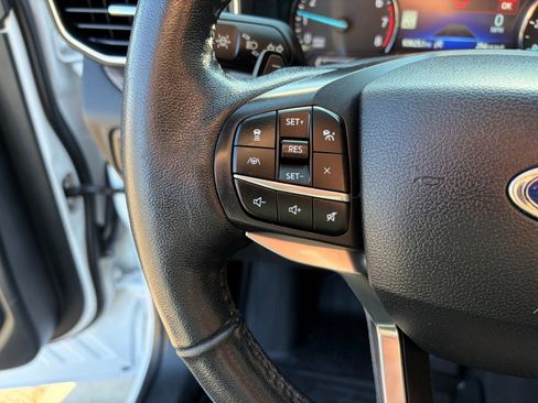 Used 2020 Ford Explorer Limited image 19