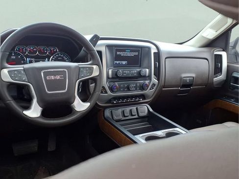 Used 2018 GMC Sierra 1500 SLT AWD/4WD image 5
