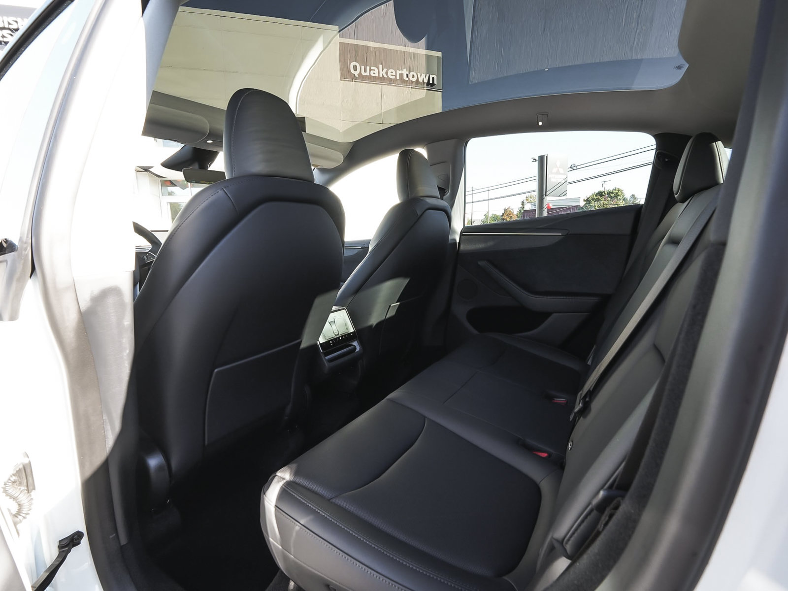 Used 2026 Tesla Model Y Long Range AWD/4WD image 30