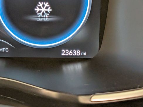 Used 2023 Hyundai Santa Fe Calligraphy image 22