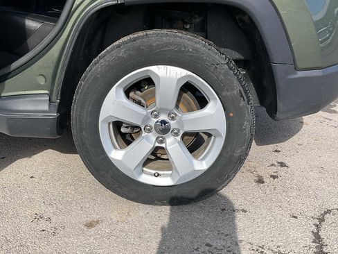 Used 2021 Jeep Compass Latitude w/ Convenience Group image 17