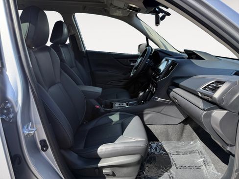 Used 2023 Subaru Forester Touring AWD/4WD image 19