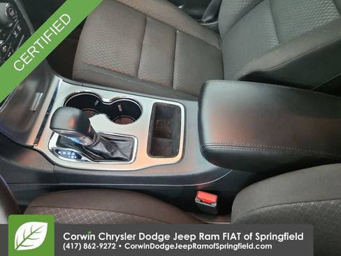 Used 2018 Jeep Grand Cherokee Laredo AWD/4WD image 27