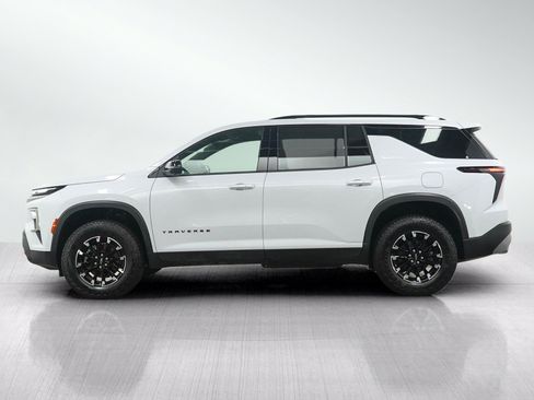 Used 2026 Chevrolet Traverse Z71 AWD/4WD image 2