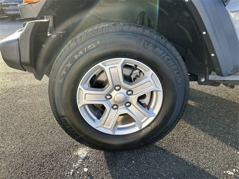 Certified 2021 Jeep Wrangler Sport image 10