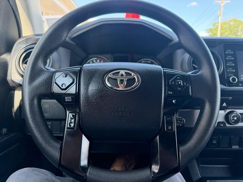Used 2022 Toyota Tacoma SR RWD image 11
