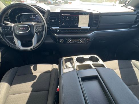 Used 2023 GMC Sierra 1500 SLE AWD/4WD image 9